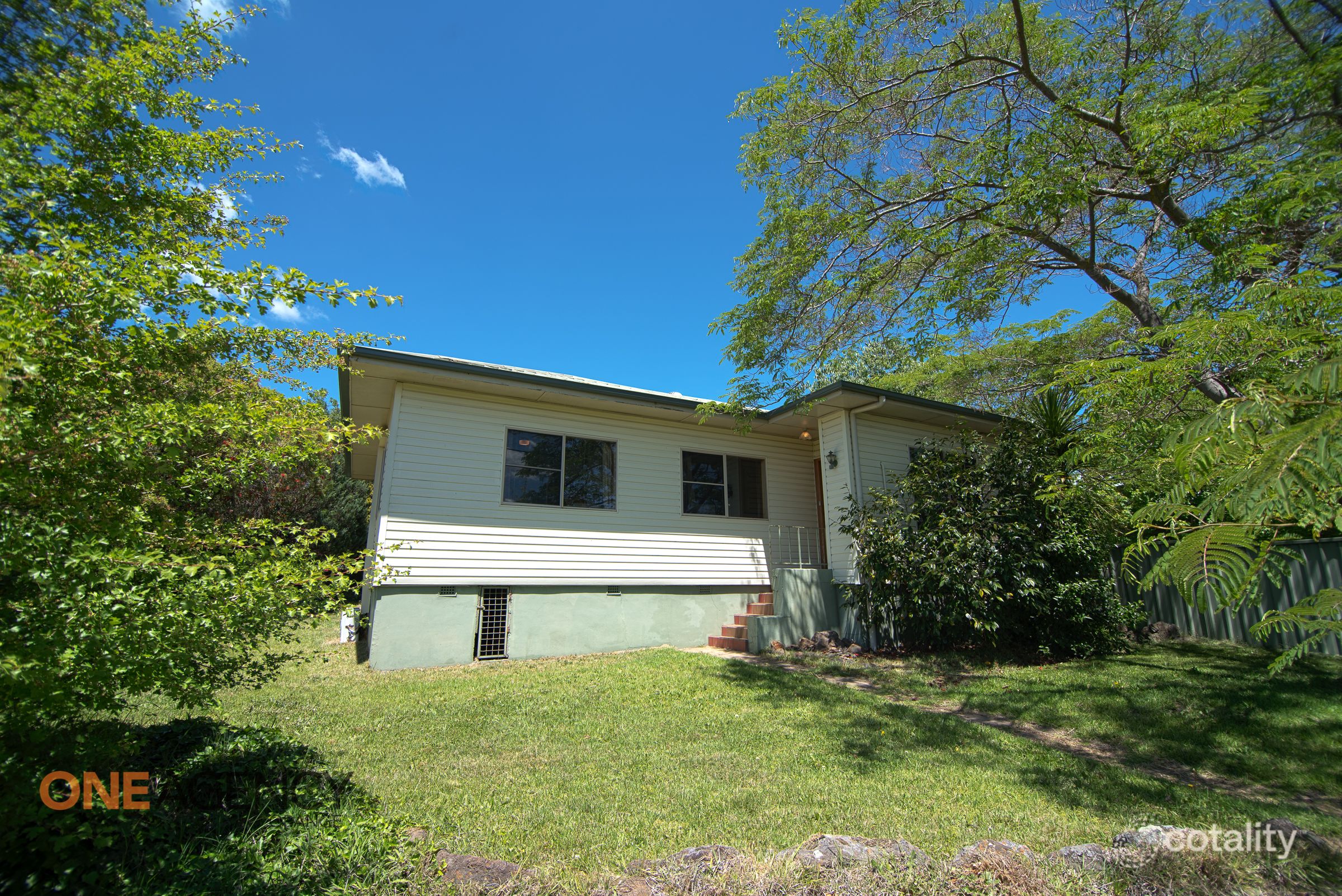 100 Matthews Ave, Orange, NSW 2800