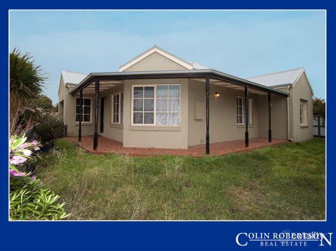 2/100 Regent St, Port Fairy, VIC 3284