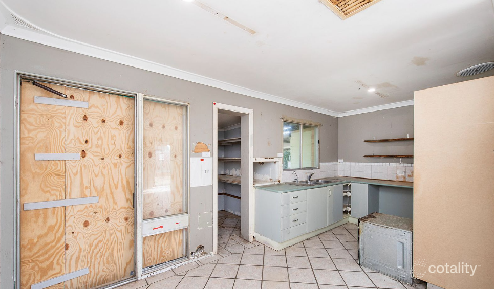 11 Carcoola Ave, Pinjarra, WA 6208