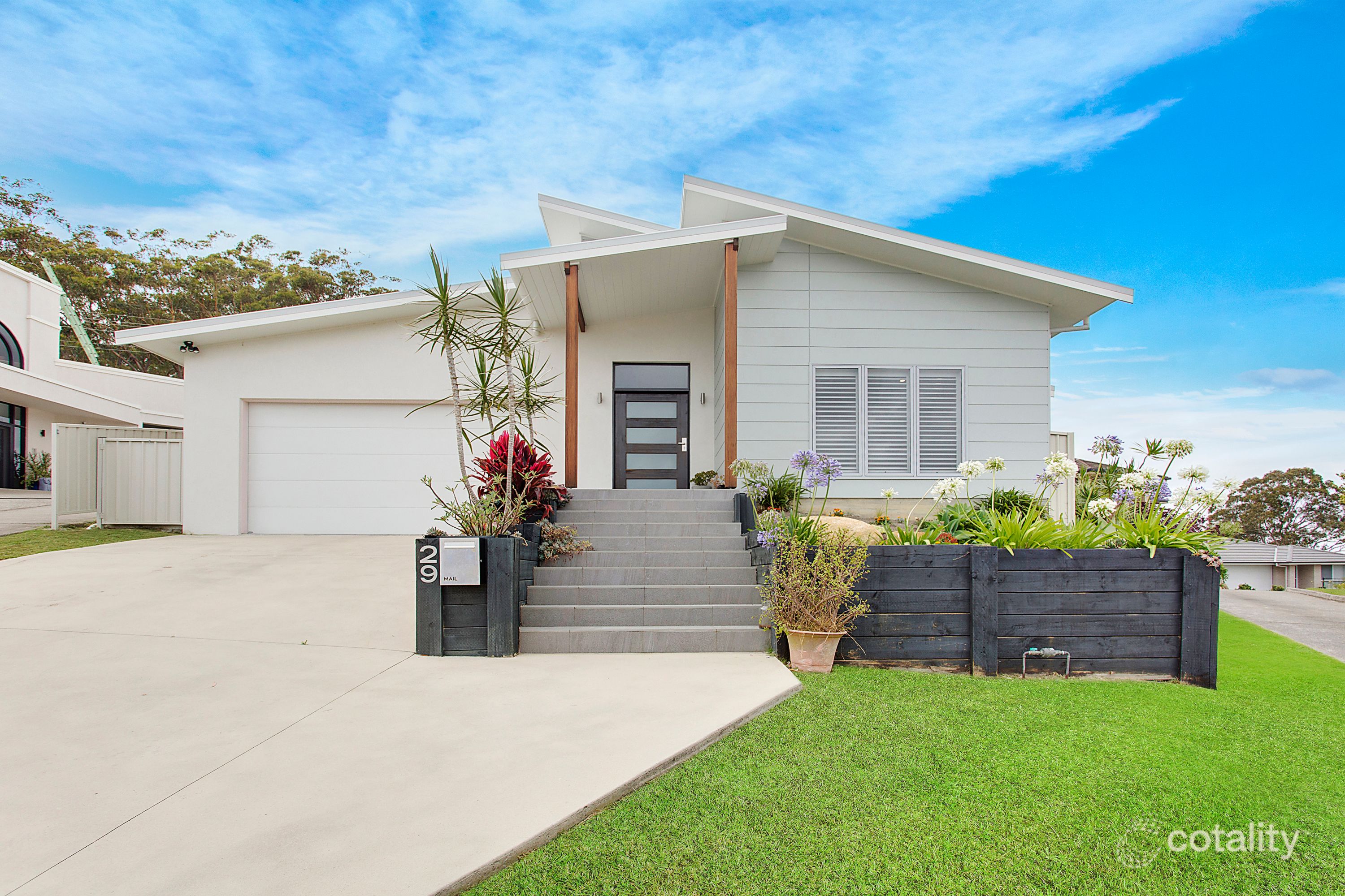 29 Dennis Cres, South West Rocks, NSW 2431