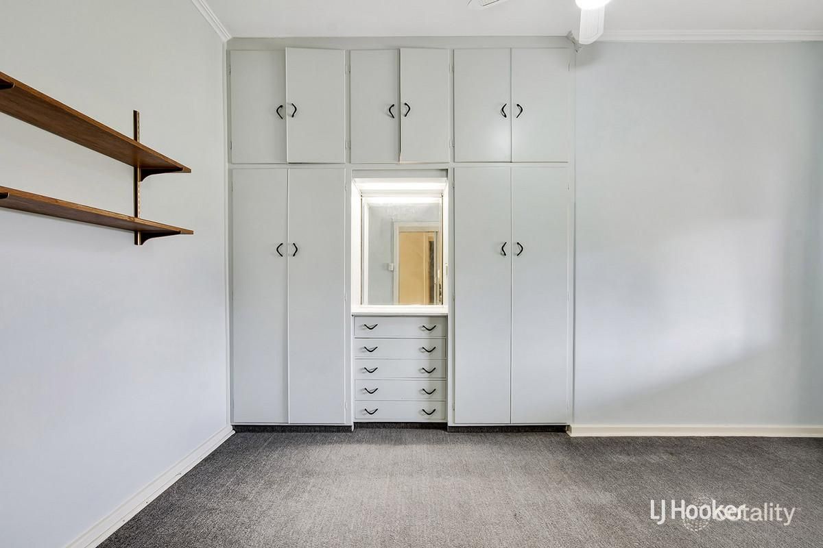 6 Underdown Rd, Elizabeth South, SA 5112