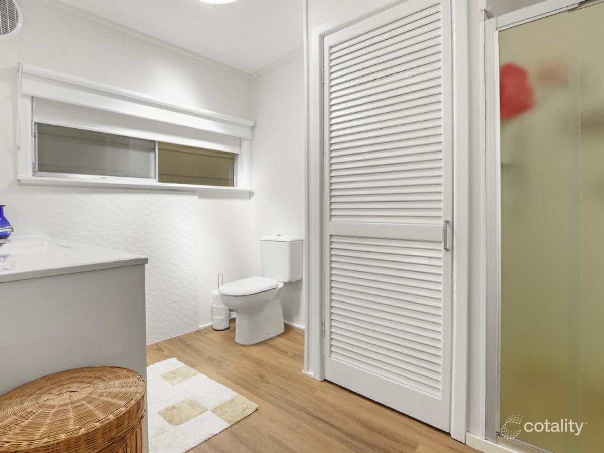 3 Third Pde, Raymond Island, VIC 3880