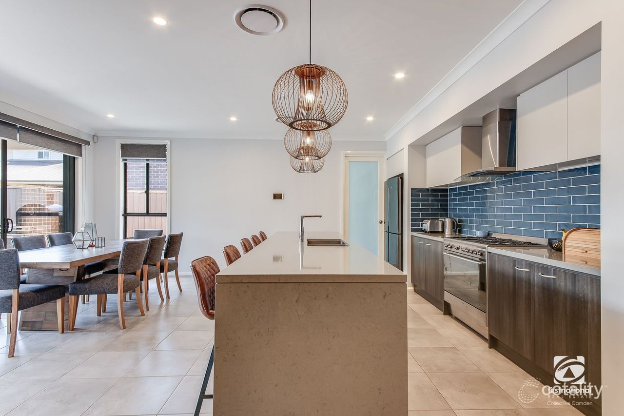 62 Burrell Rd, Spring Farm, NSW 2570