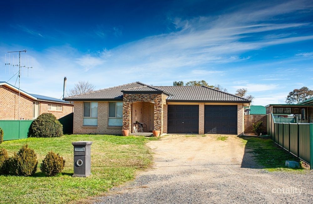 3 Clifton St, Crookwell, NSW 2583