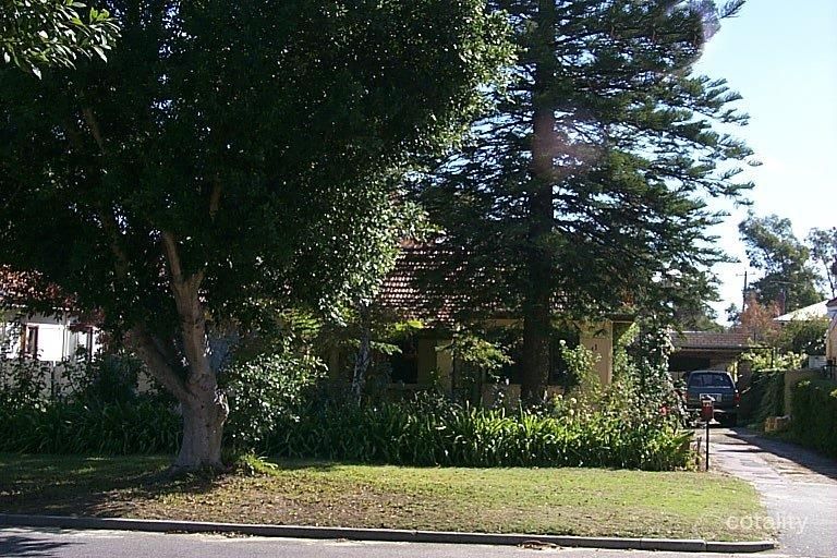 111 River View Ave, South Guildford, WA 6055