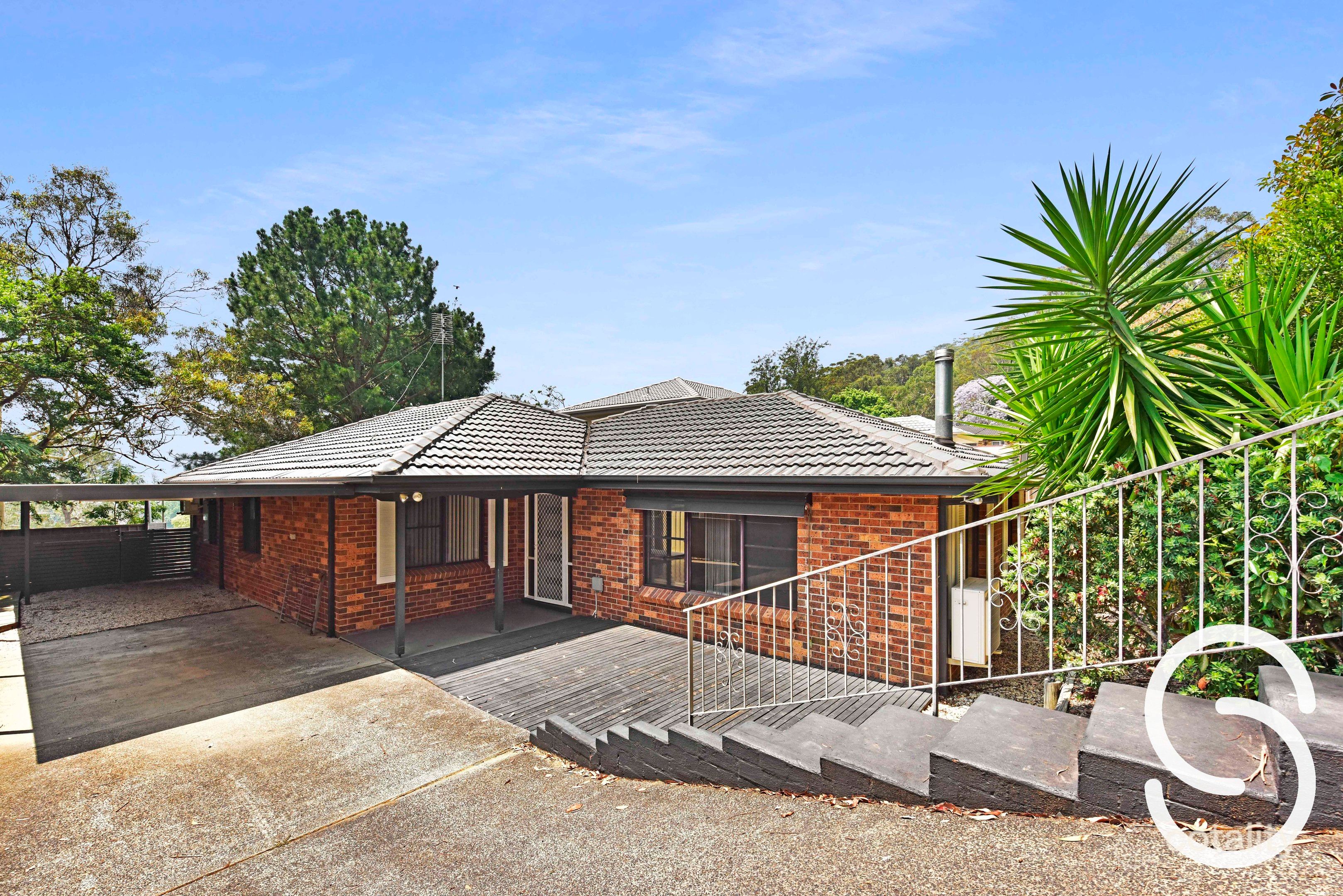 160 Glennie St, Wyoming, NSW 2250