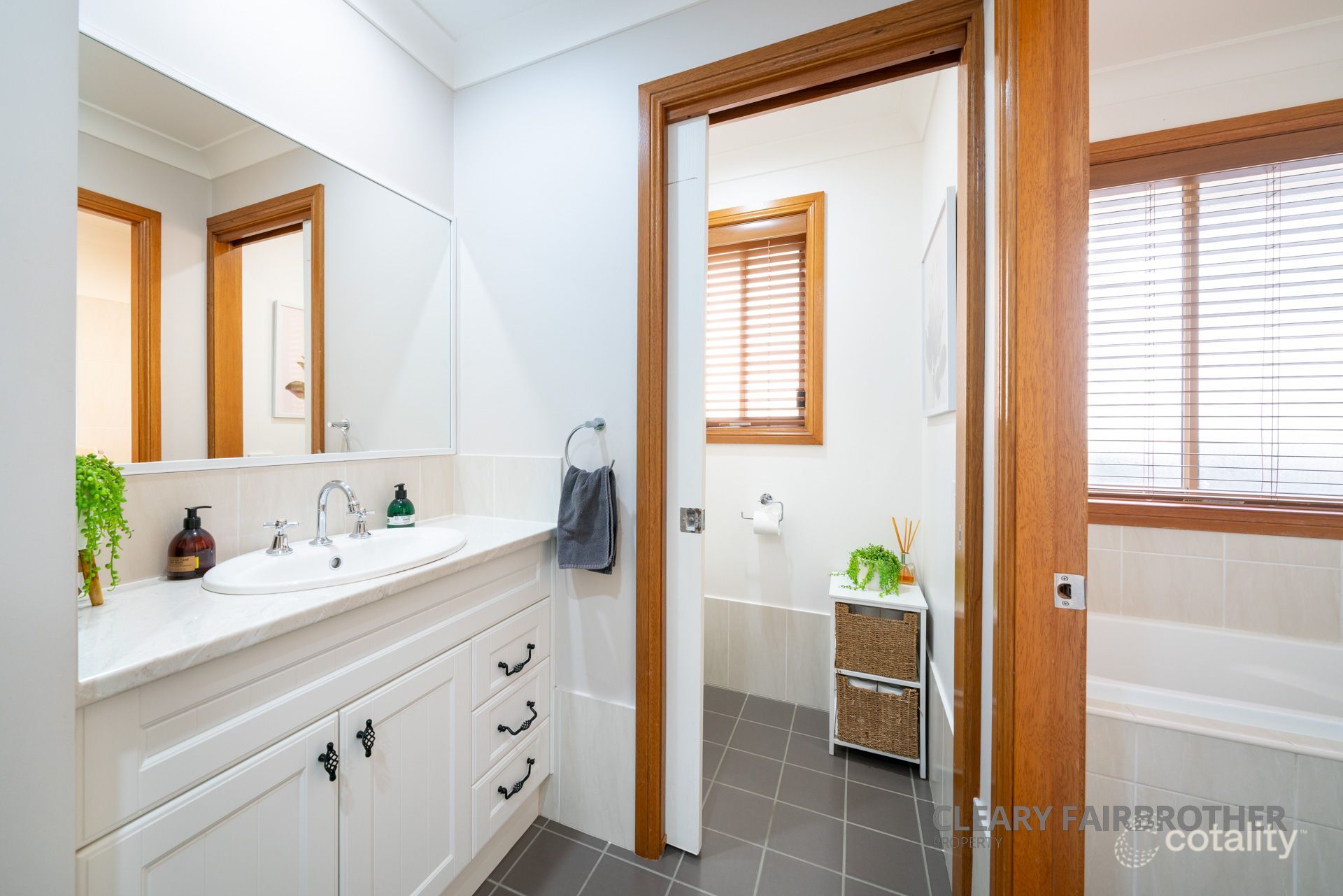 81 Hughes St, Kelso, NSW 2795