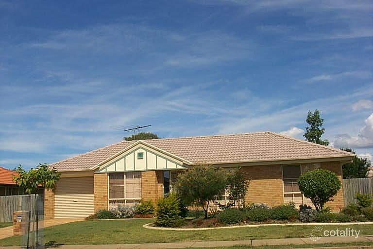 68 Link Rd, Victoria Point, QLD 4165