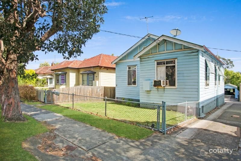 38 Buruda St, Mayfield West, NSW 2304