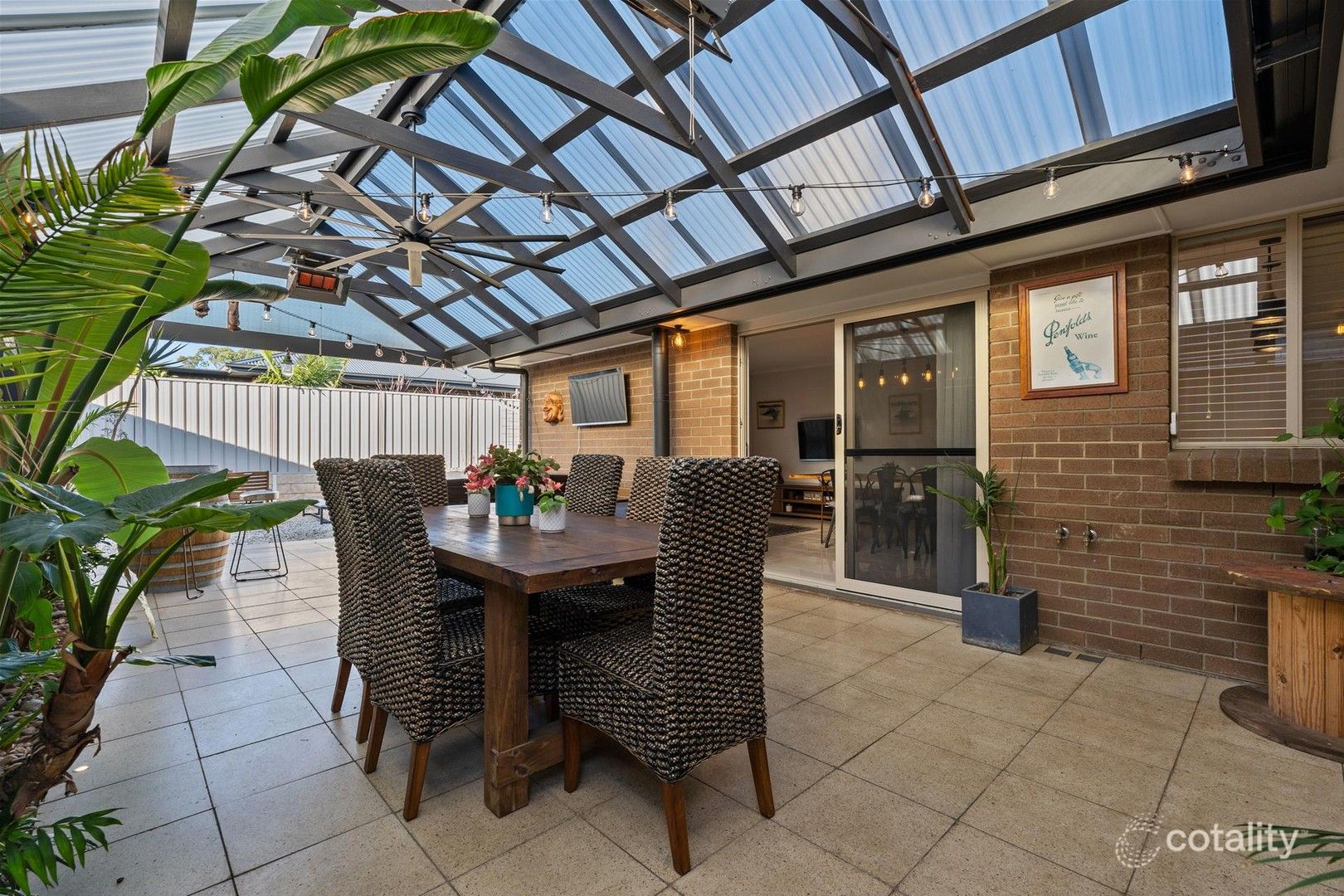 17 Adel Cct, Huntfield Heights, SA 5163