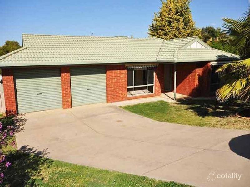 3 Minya Pl, Glenfield Park, NSW 2650