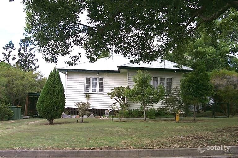 2a Hayes St, Raceview, QLD 4305