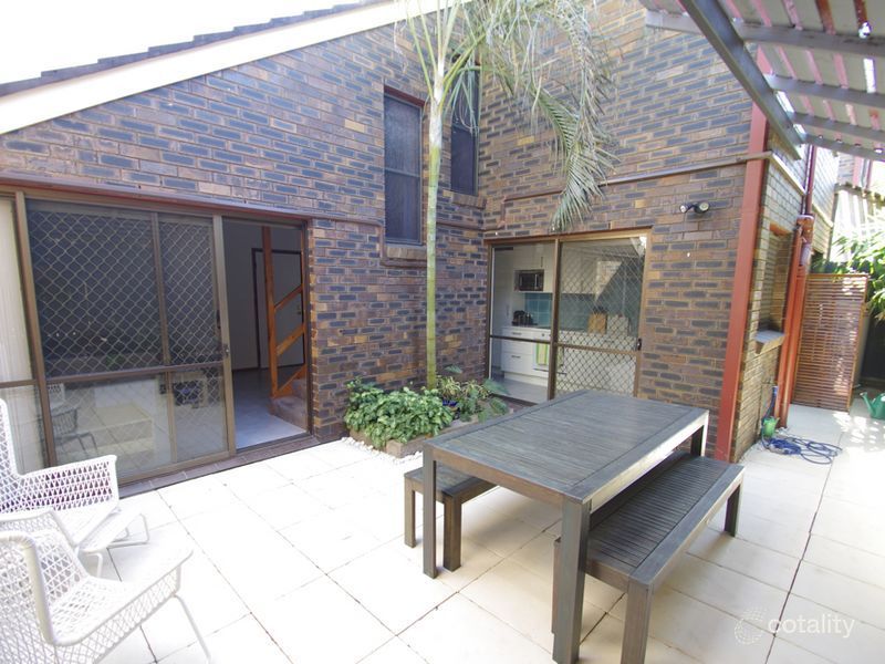 2/36 Yeronga St, Yeronga, QLD 4104