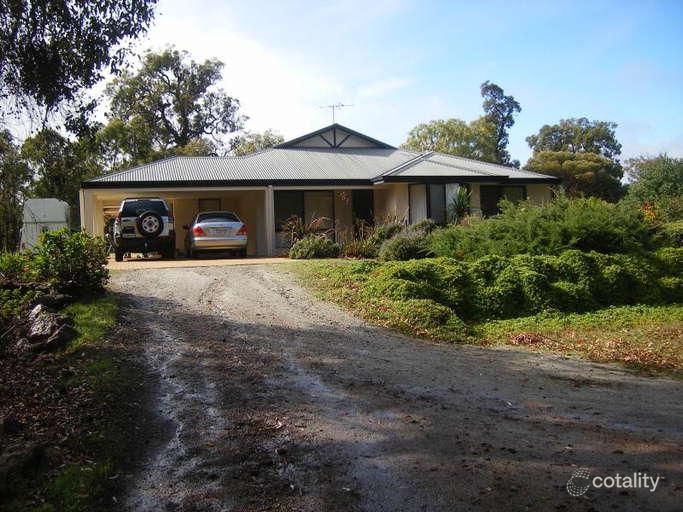 4 Little Bunning Rd, Gidgegannup, WA 6083