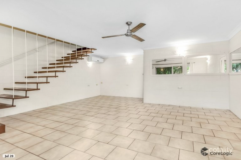 2/199 Mcleod St, Cairns North, QLD 4870