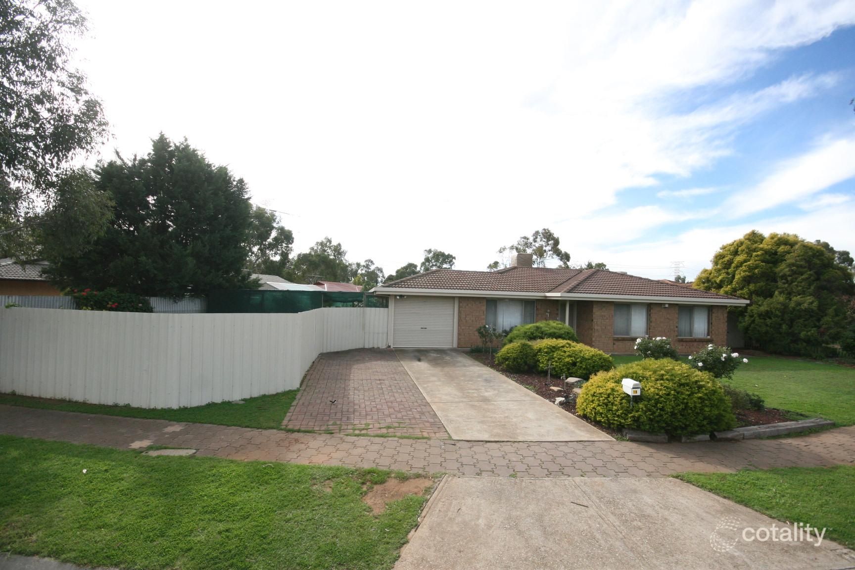 19 Watkin St, Parafield Gardens, SA 5107
