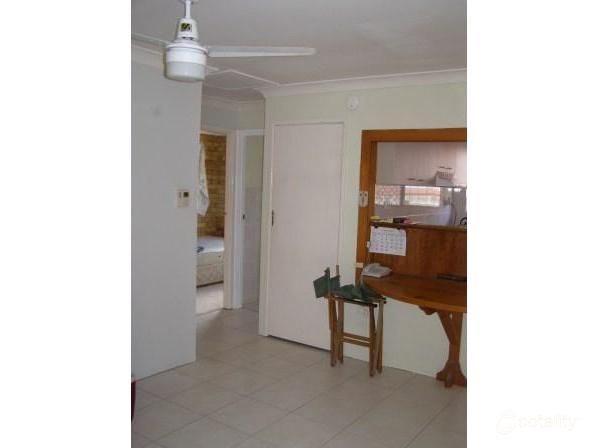1/49 Ellen St, Woody Point, QLD 4019