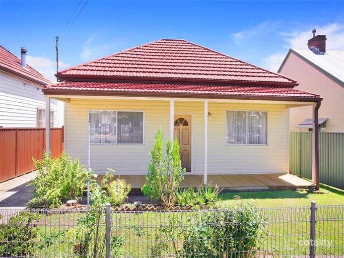 9 Fourth St, Granville, NSW 2142