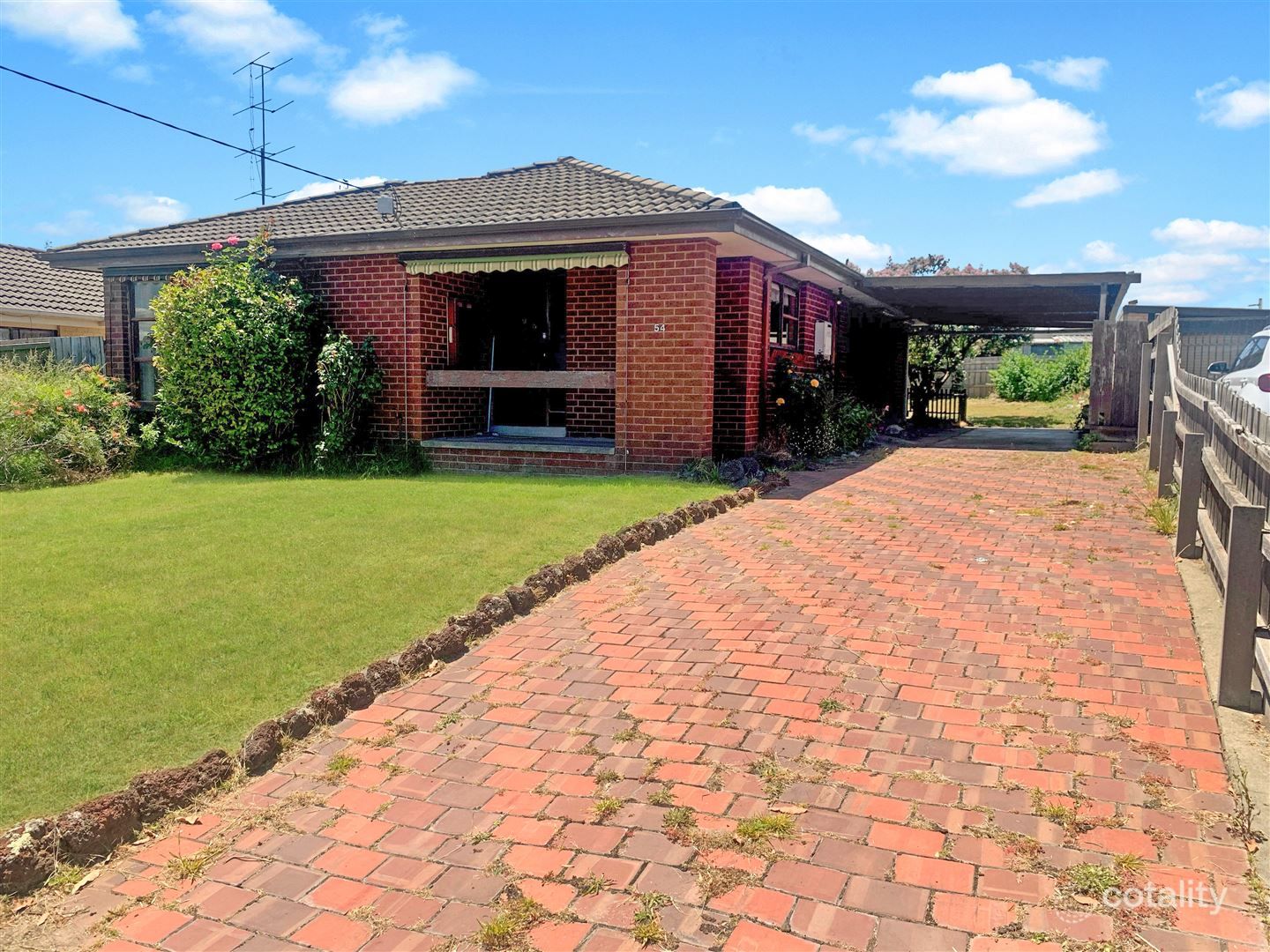 54 Coolabah Dr, Churchill, VIC 3842