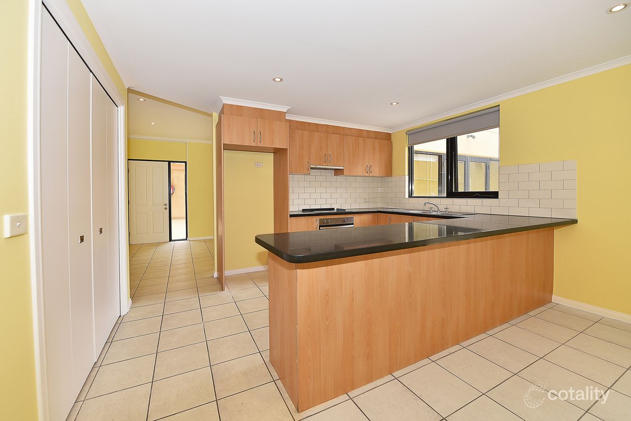 2/21 Hinkins St, Moonee Ponds, VIC 3039