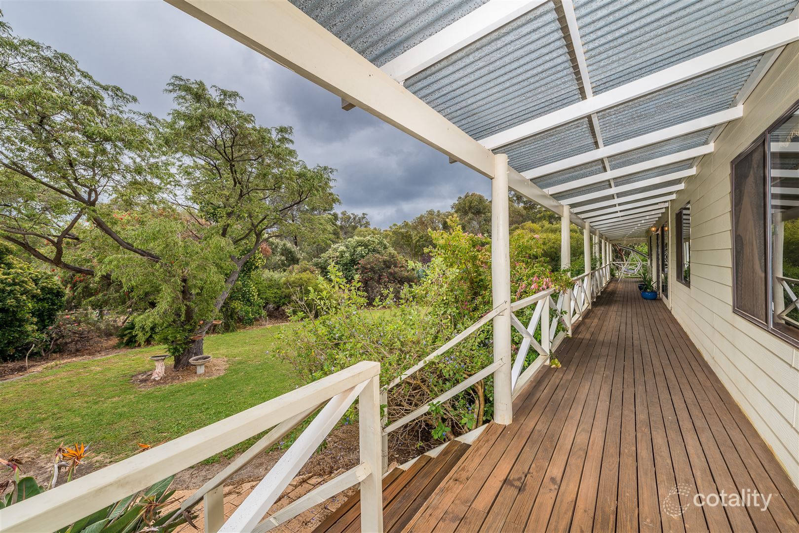 33 Dirk Rd, Bullsbrook, WA 6084