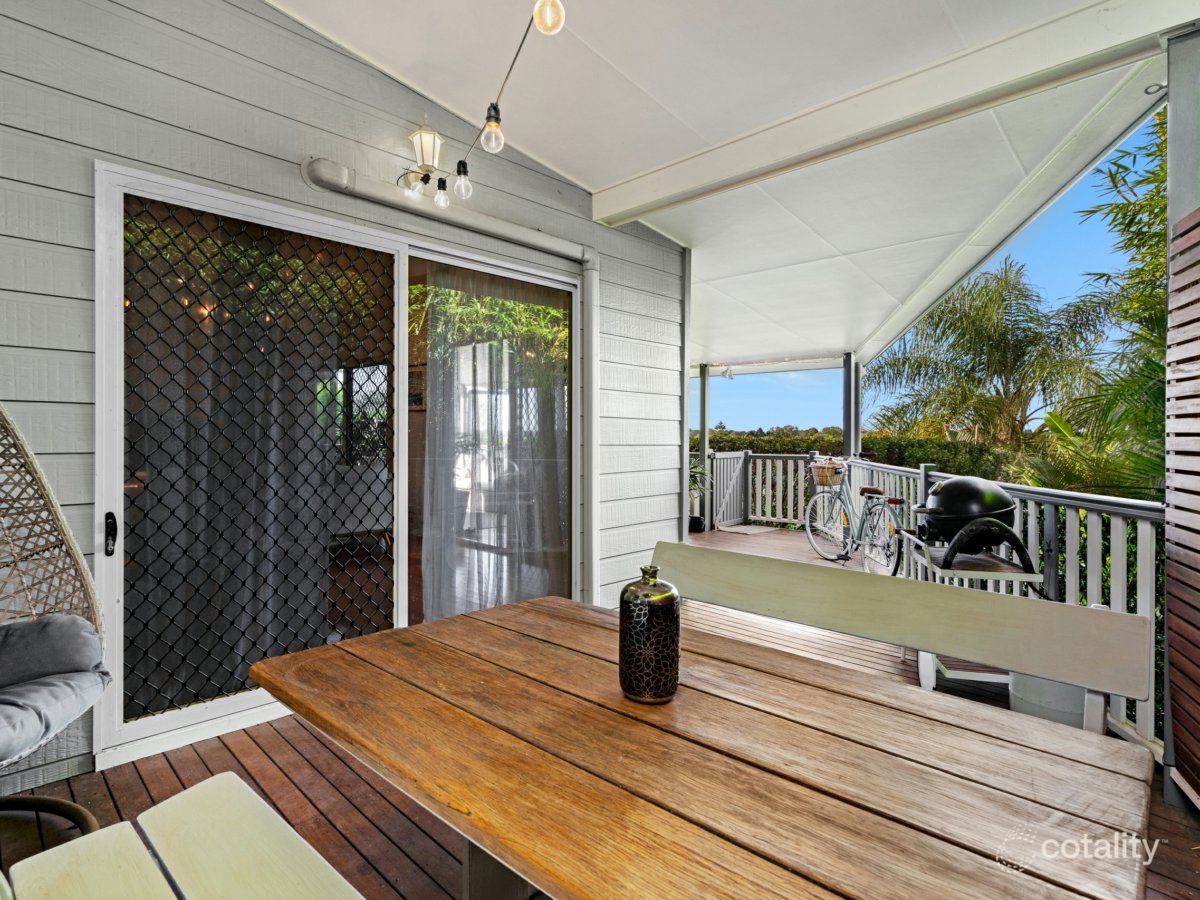 27 Jancoon Ct, Carrara, QLD 4211