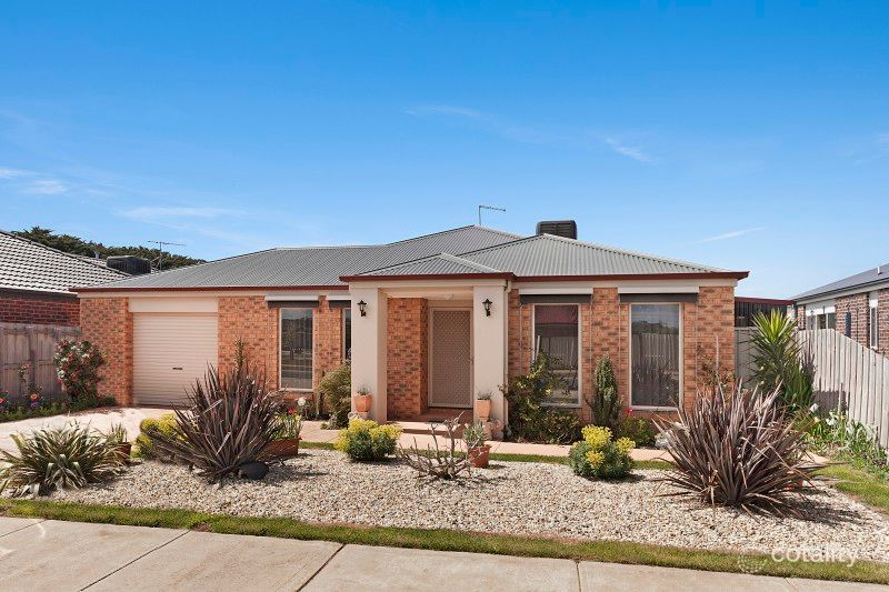 3 Lancelot Cres, Lancefield, VIC 3435