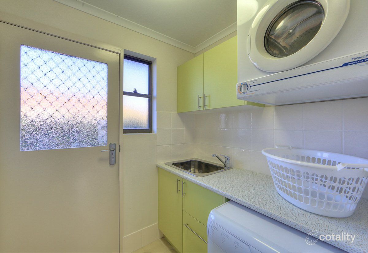 2/38 Marandowie Dr, Iluka, NSW 2466