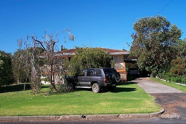 17 Edwards St, Manjimup, WA 6258