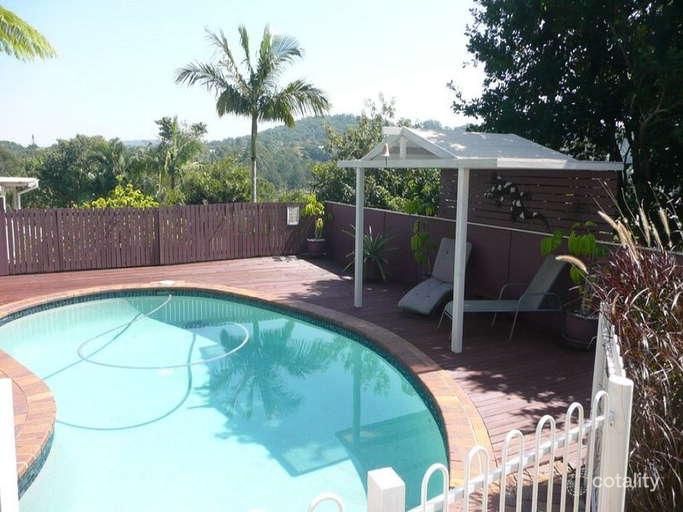 54 Avocado Cres, Bli Bli, QLD 4560