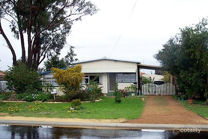17 Fourth Ave, Mandurah, WA 6210