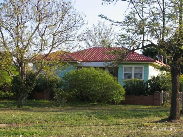 80 Hume St, Pittsworth, QLD 4356