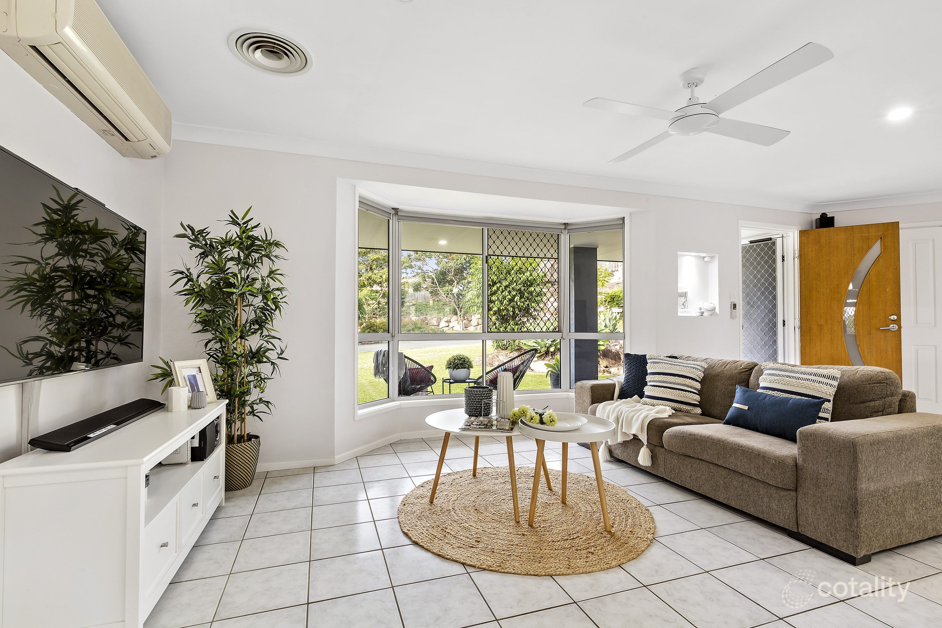 9 Wyloo Ct, Shailer Park, QLD 4128