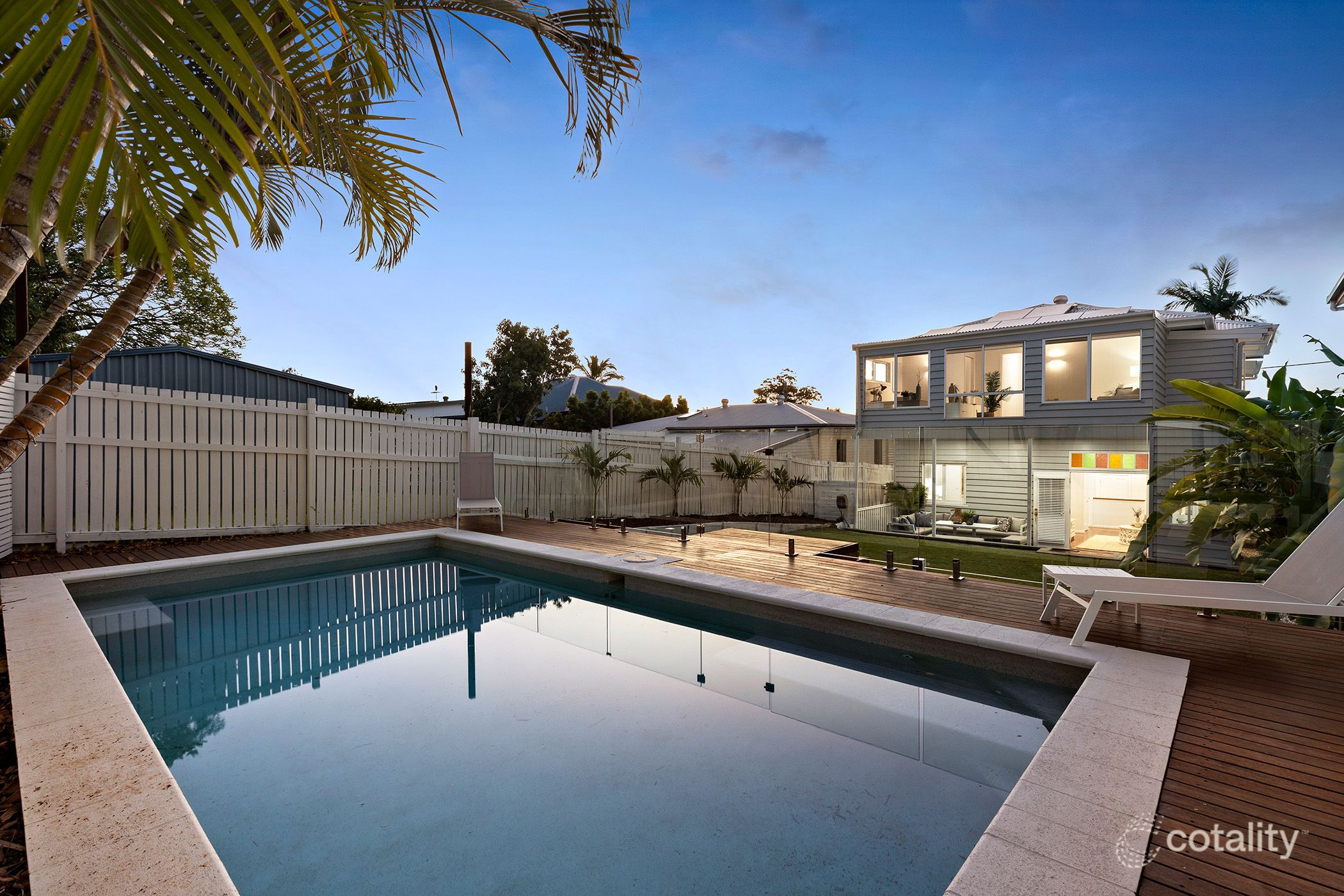 14 Lucas St, Scarborough, QLD 4020