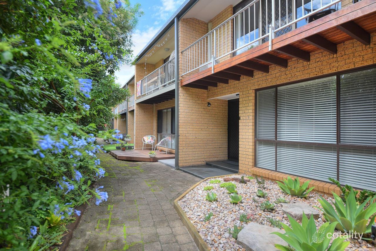 3/7-9 Angie Ct, Mermaid Waters, QLD 4218