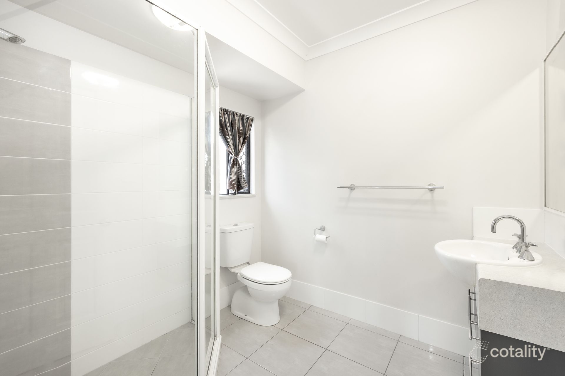 8 Oakville Pde, Trinity Park, QLD 4879