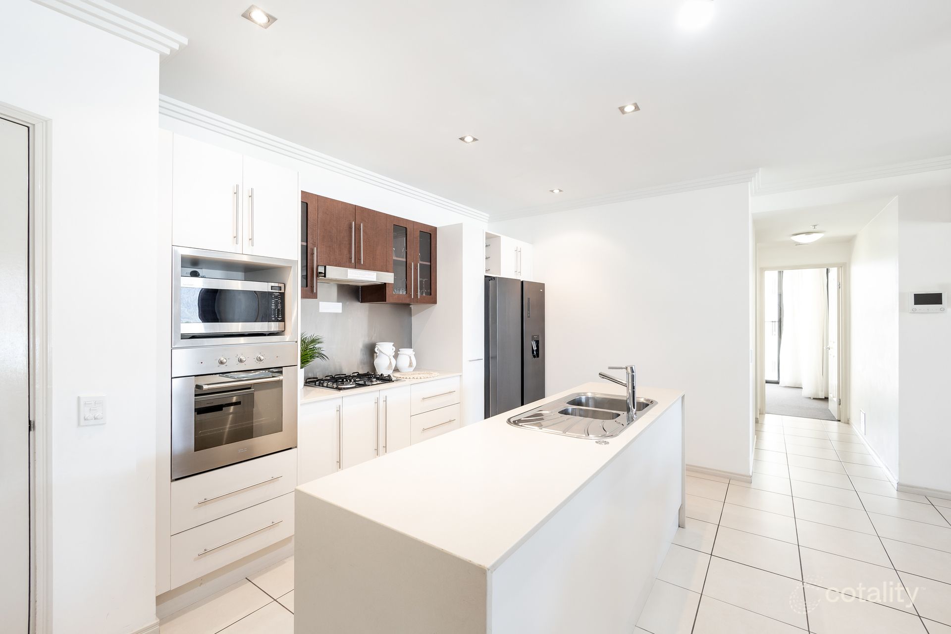 502/25 Wharf St, Cairns City, QLD 4870