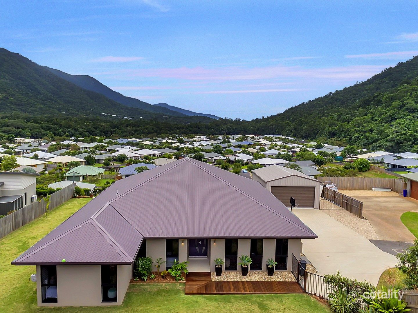 9 Lowther Cl, Redlynch, QLD 4870