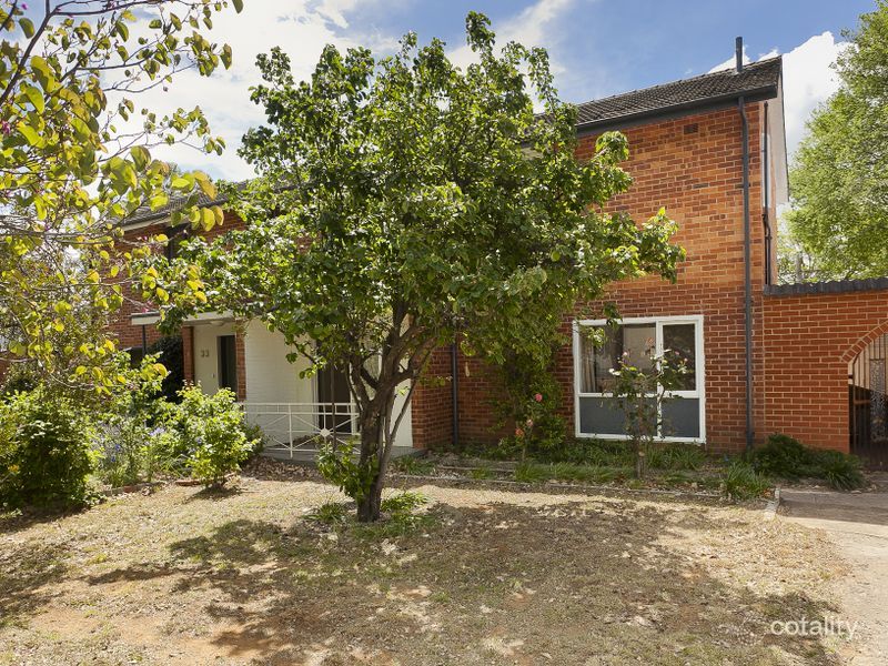 35 Hope St, Dickson, ACT 2602