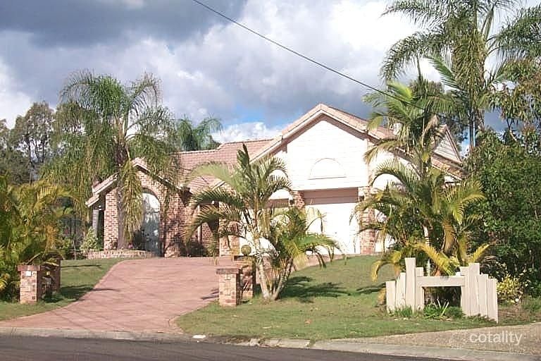8 Stratford Ct, Birkdale, QLD 4159