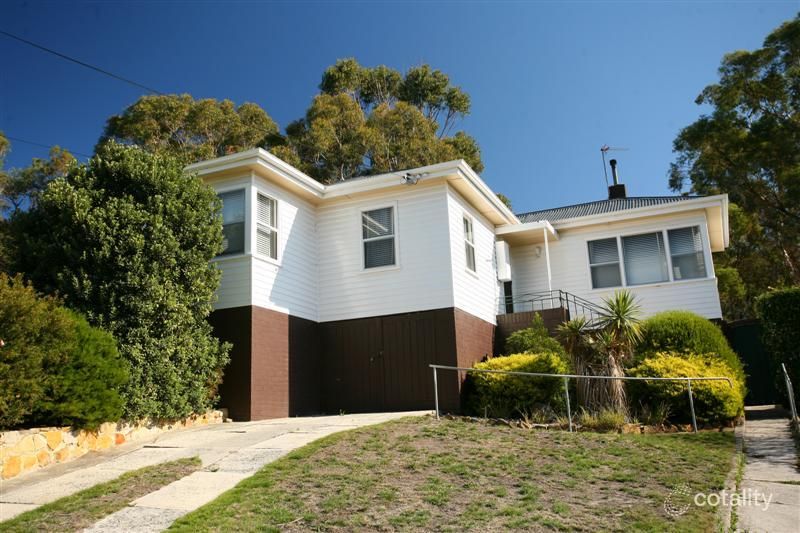 4 Bartlett Pl, Lindisfarne, TAS 7015