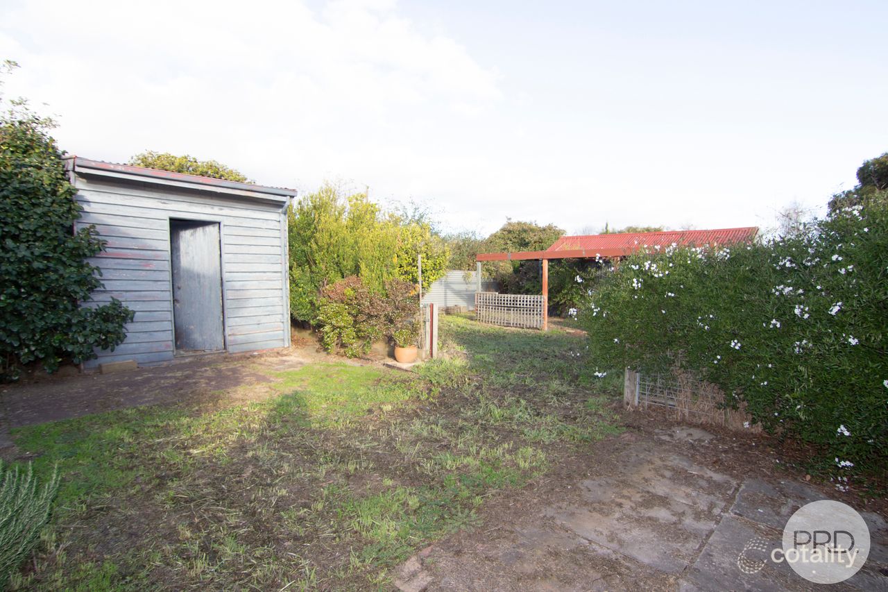 711 Gregory St, Soldiers Hill, VIC 3350