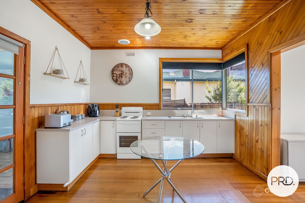 8 Fifth Ave, New Norfolk, TAS 7140