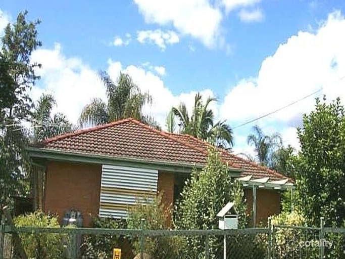 21 Lucas St, Dinmore, QLD 4303