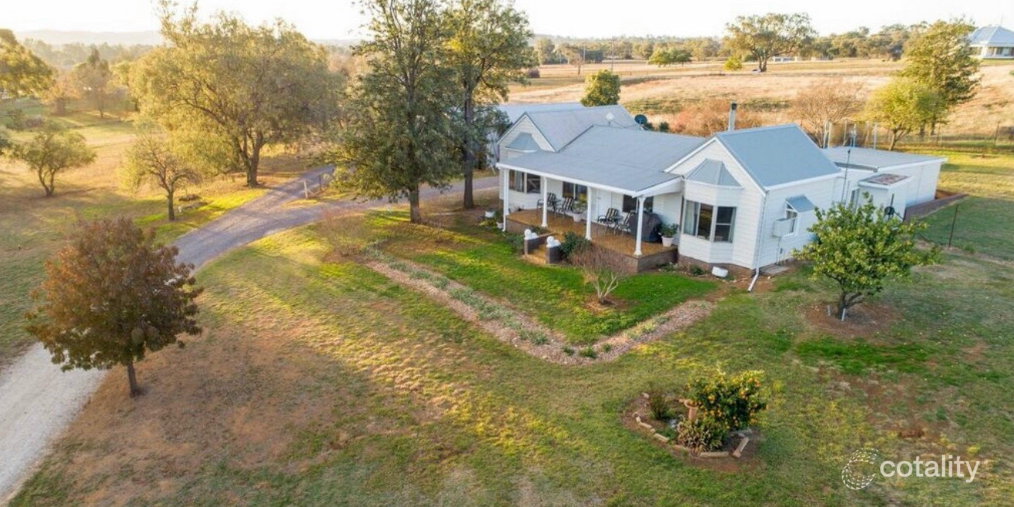7 Pindari Gr, Montefiores, NSW 2820