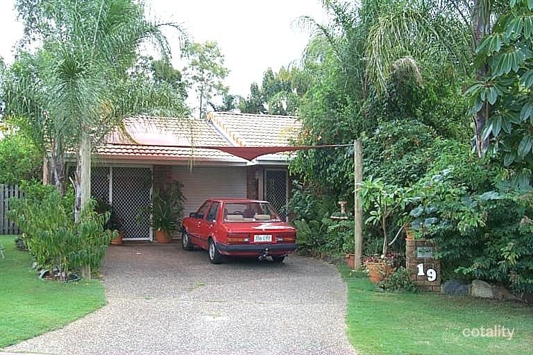 19 Frankston Ct, Robina, QLD 4226