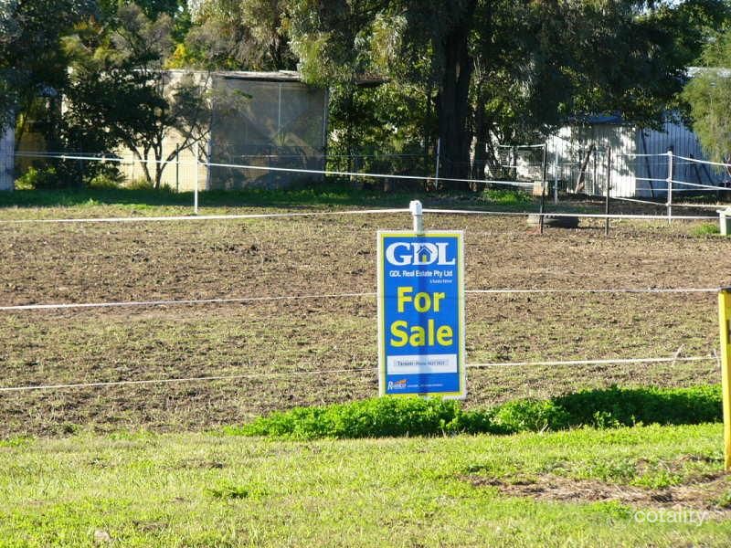 6 Bradshaw Cres, Taroom, QLD 4420