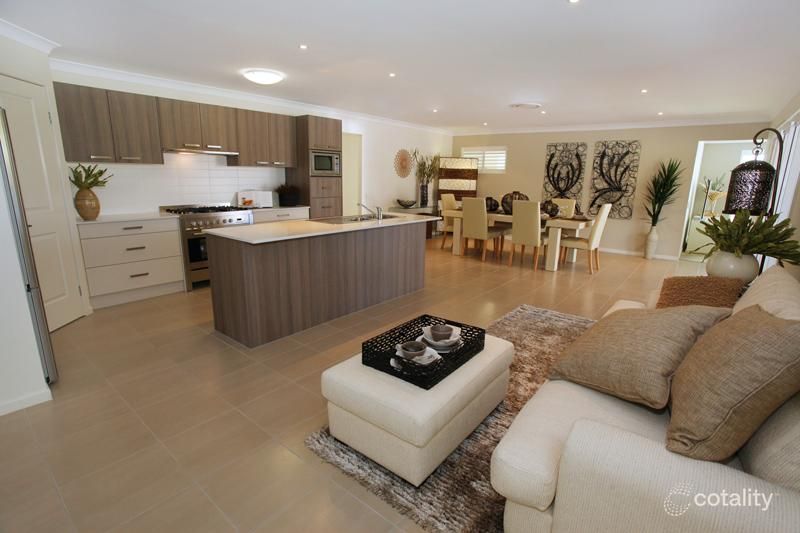 16 Ponytail Cct, Mountain Creek, QLD 4557