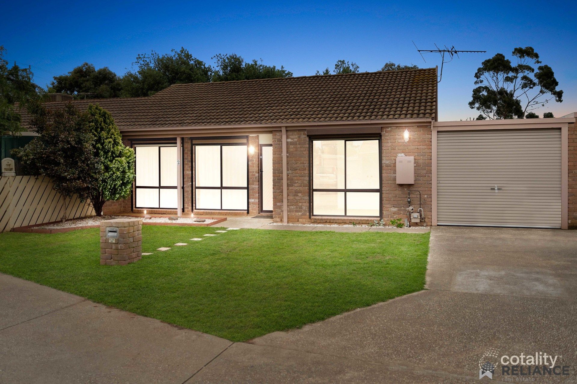 2/58 Andrew St, Melton South, VIC 3338