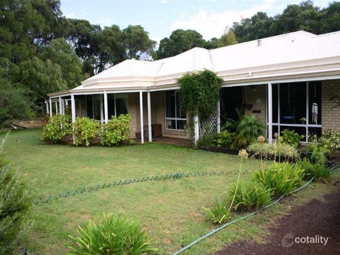 54 Bramwell Rd, Robinson, WA 6330